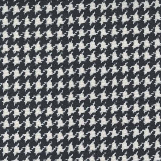Yuletide Gatherings Flannel By Primitive Gatherings - Coal 49143